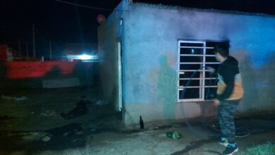 Photo of Incendiaron la casa de una mujer y sus hijos
