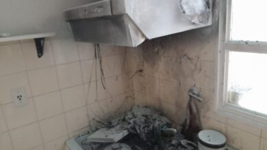 Photo of Se le incendió la casa mientras cocinaba