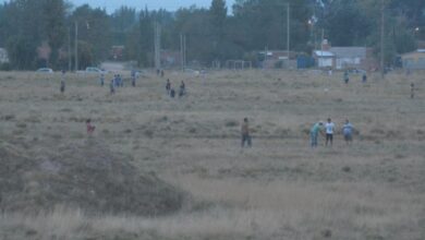 Photo of Luego de la agresión al dueño, desalojan las tierras usurpadas