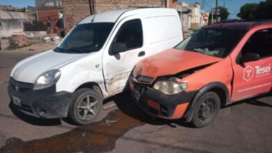 Photo of Una camioneta y un auto chocaron en el Barrio Noroeste