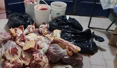 Photo of Secuestraron 180 kilos de carne sin rotular de una carnicería