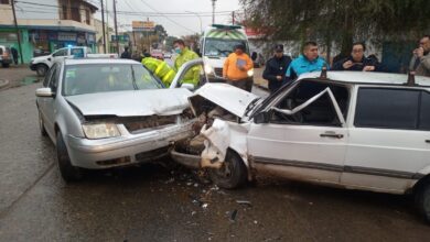 Photo of Fuerte accidente entre dos autos