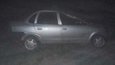 Photo of Perdió el control de su auto y volcó en la Ruta 3