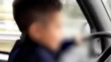 Photo of VIDEO: Obligó a manejar a su hijo de 7 años