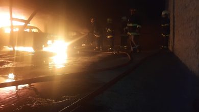 Photo of Terrible incendio en una cochera destruyó 4 autos